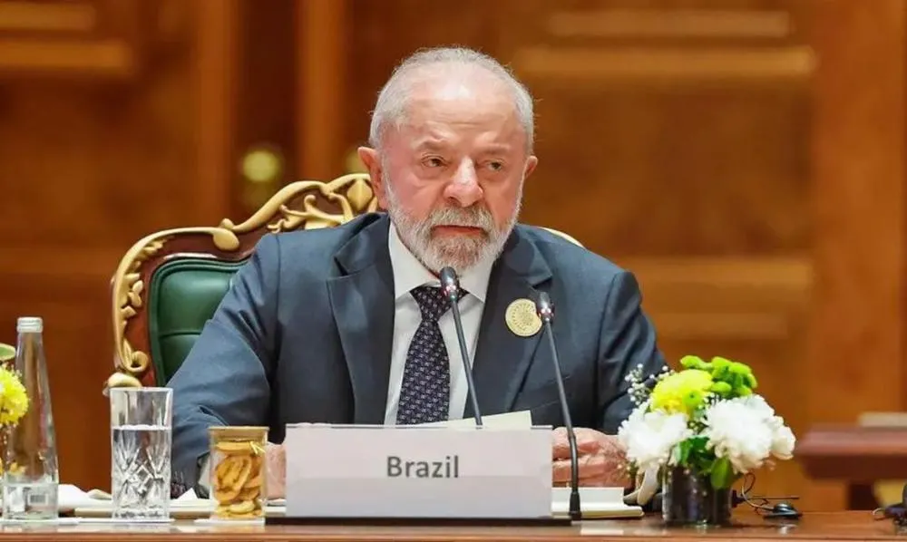 Em meio ao tarifaço de Trump, Lula critica uso do comércio como “arma” entre países