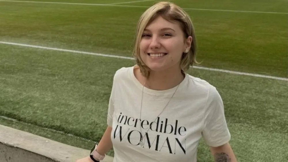 Tratando câncer, Isabel Veloso expõe complicações na gravidez: 'Muita dor' 