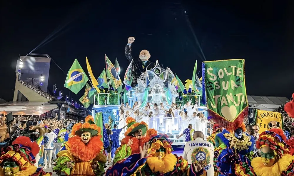 Desfile na Sapucaí foi o estopim para queda de Lula em pesquisa eleitoral; entenda