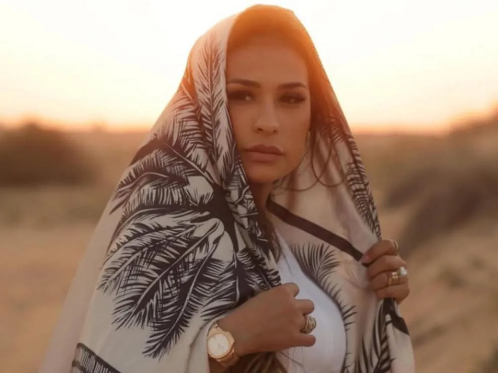 Simone Mendes relata momentos de tensão em Dubai
