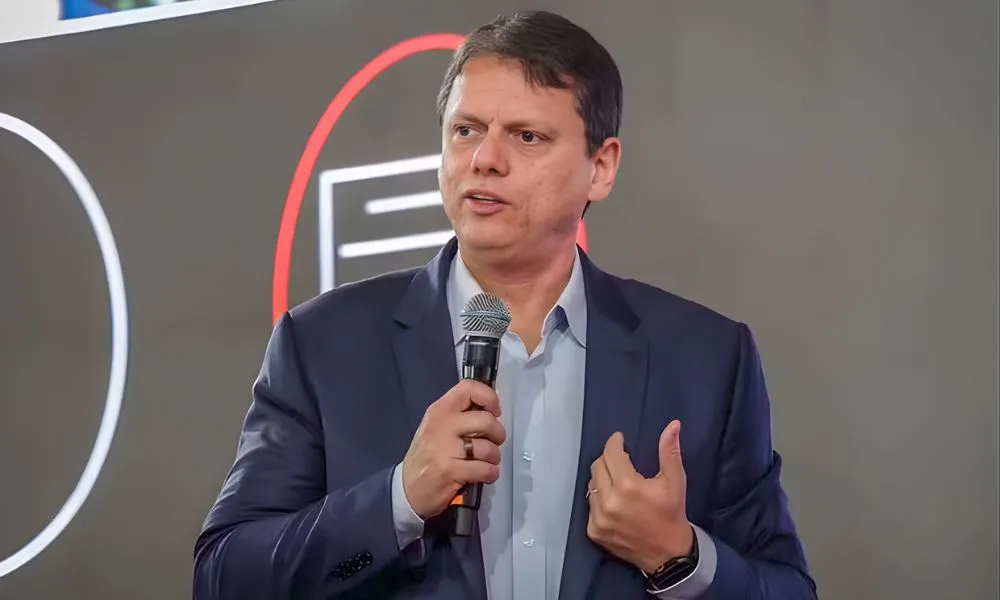 Tarcísio pode se filiar ao PL para reeleição em São Paulo? Entenda