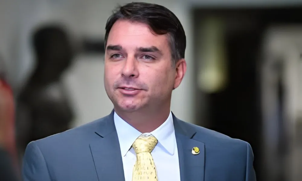 Entenda a PEC pelo fim da reeleição à Presidência protocolada por Flávio Bolsonaro