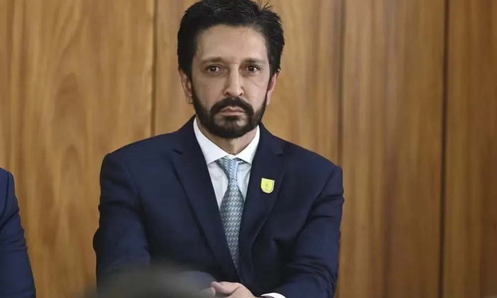 Ricardo Nunes contesta cálculo da USP e afirma que Paulista estava lotada