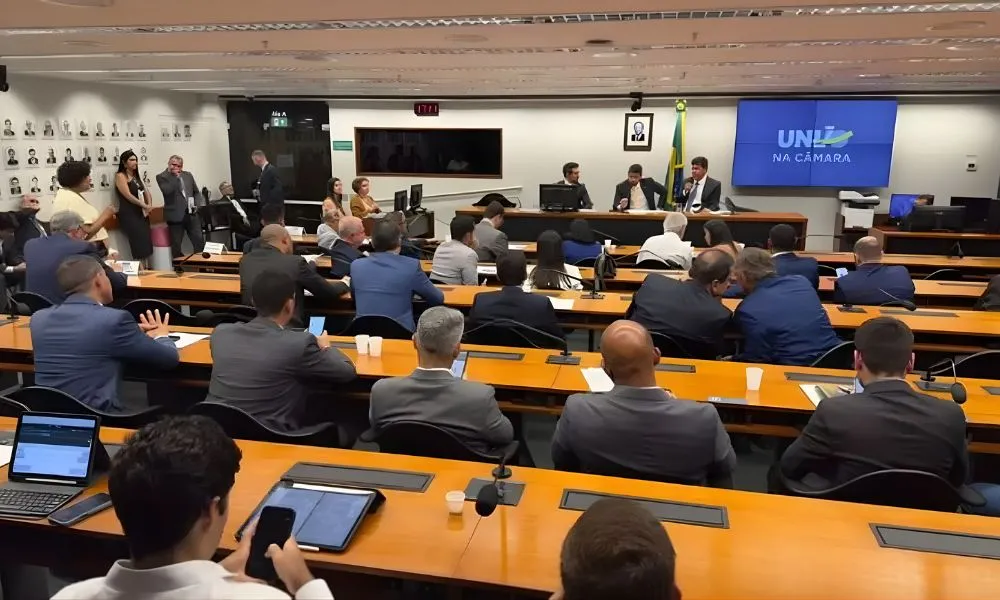Entenda a PEC da Segurança, que cita a redução da maioridade penal e terá votação na Câmara