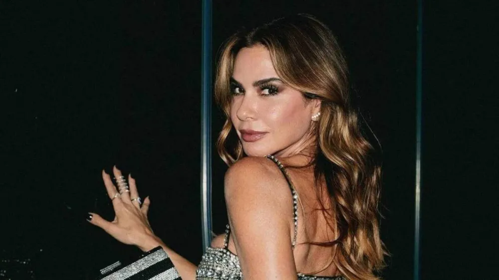 Luciana Gimenez brinca sobre “novo emprego” e levanta suspeitas de reality na Record