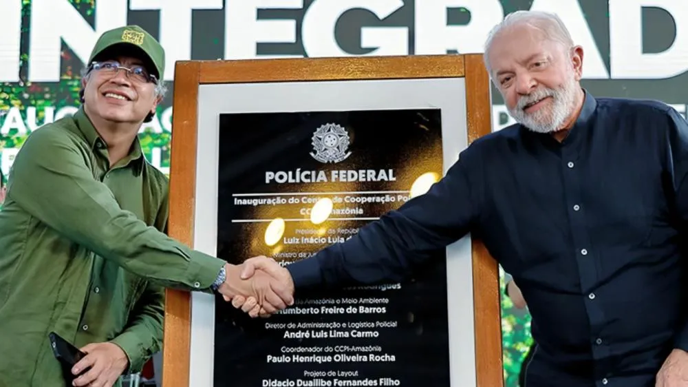 Lula liga para presidente da Colômbia em meio a pressão de Trump sobre o PCC