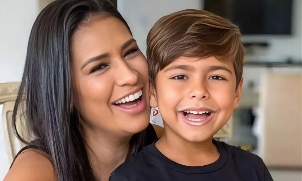 Filho de Simone Mendes passa por tratamento médico especial e cantora explica motivo