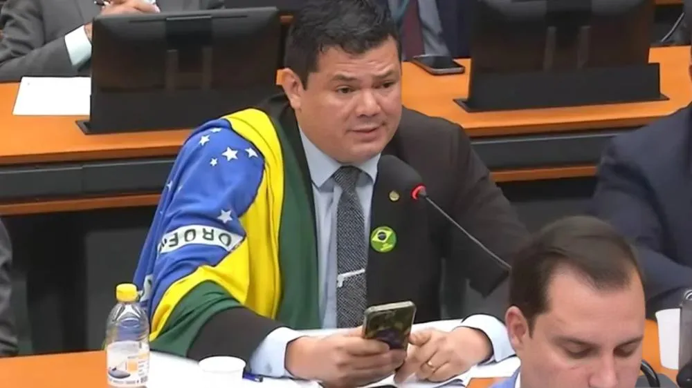 Deputado do PL que chamou general de “merda” vira réu do STF