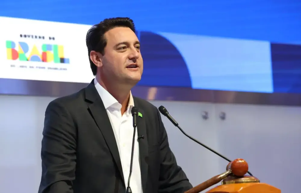 Ratinho Júnior desiste de corrida presidencial e confirma permanência no Governo do Paraná