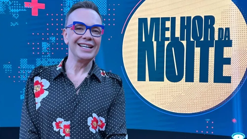 Após internação, Felipeh Campos retorna ao ‘Melhor da Noite’