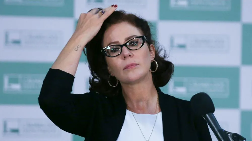 Justiça italiana bate o martelo e autoriza extradição de Carla Zambelli ao Brasil