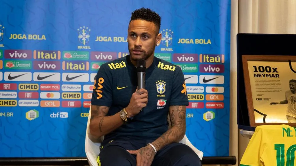 Neymar fala sobre pedidos por seu retorno à Seleção após derrota para a França: “Feliz pelo carinho”