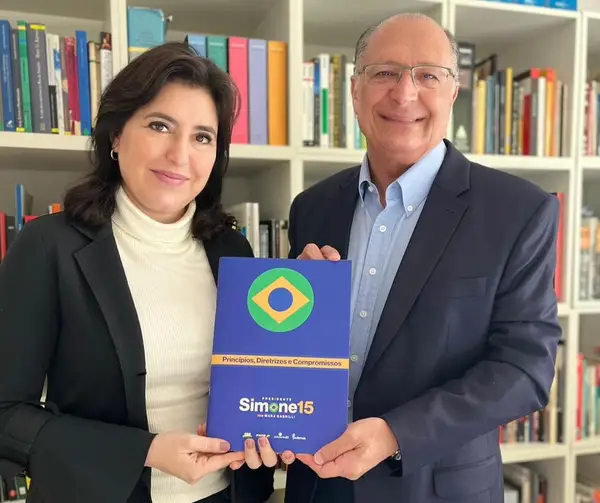 Alckmin anuncia saída do ministério e indica Tebet como candidata ao Senado
