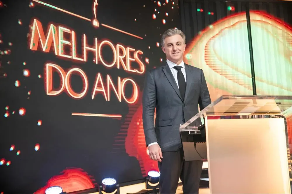 Melhores do Ano tem pior audiência da história sob comando de Luciano Huck
