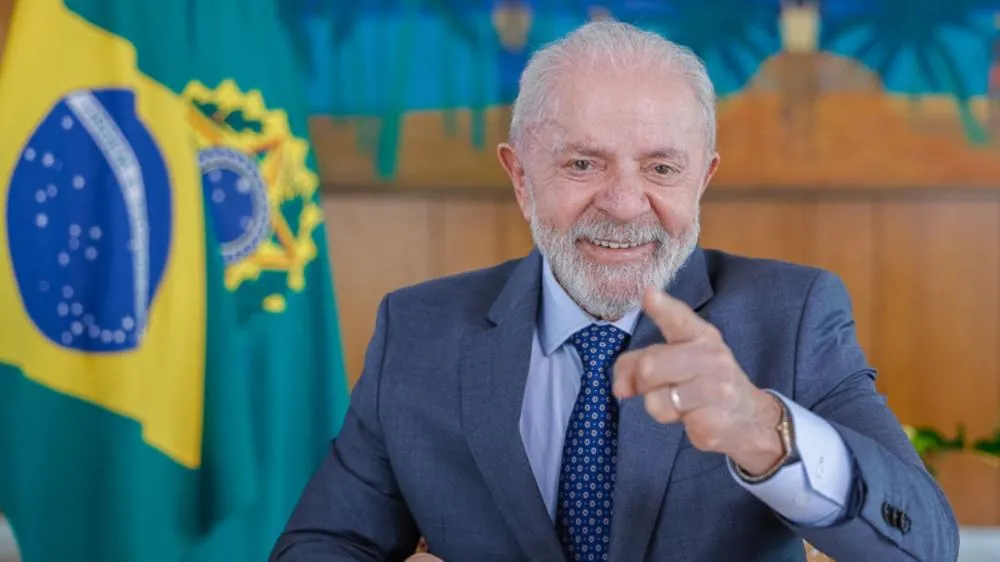Lula sanciona ampliação da licença-paternidade para até 20 dias