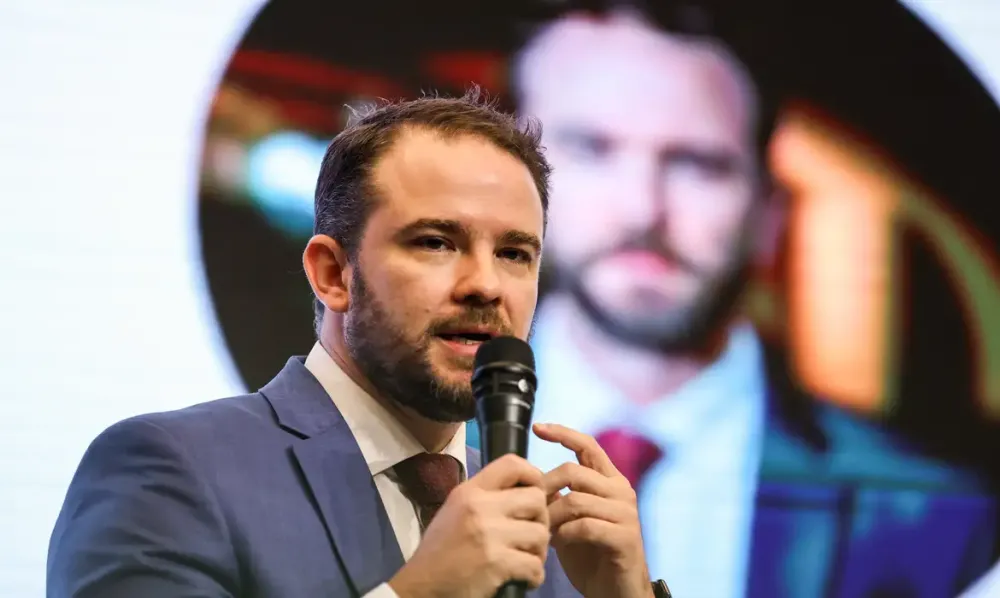 Ministro da Fazenda estuda fim da declaração tradicional do Imposto de Renda e foca em modelo automatizado