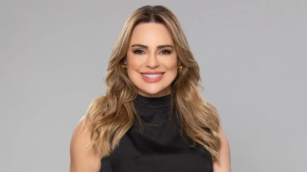 Rachel Sheherazade defende o Bolsa Família e desabafa “Não substitui a necessidade de um trabalho formal”