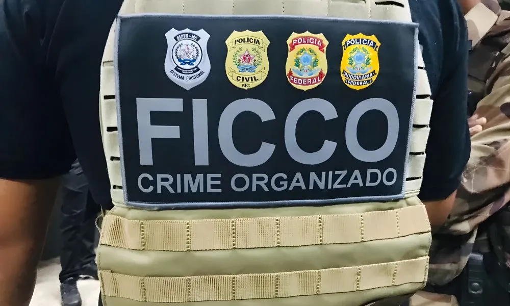 Líder do CV é preso em apê luxuoso em Balneário Camboriú
