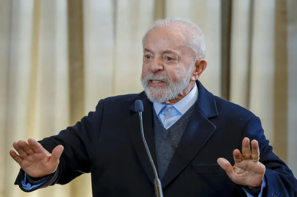 Protesto em evento presidencial termina com influenciador digital na sede da PF no Ceará