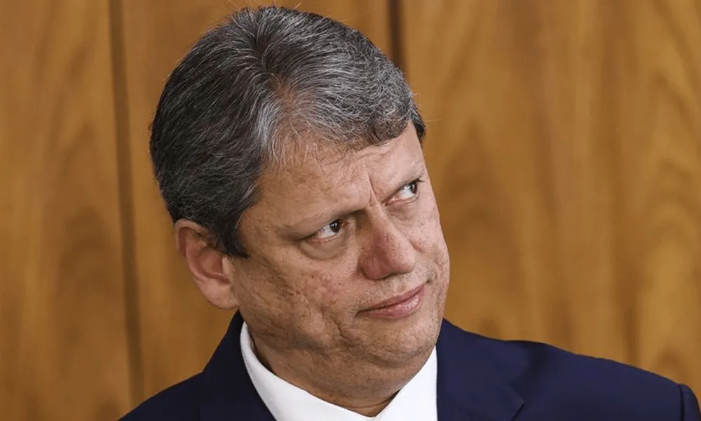 Após acusação de Haddad, Tarcísio rebate sobre investimento federal em obras em SP: “Grande bobagem”
