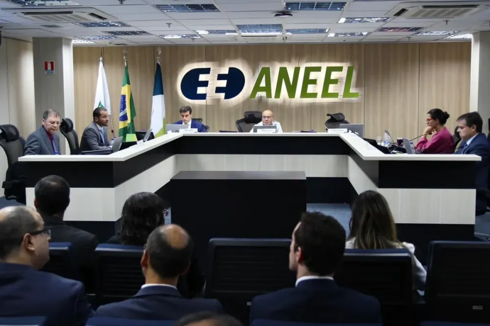 Aneel abre processo para tirar Enel de São Paulo após série de apagões