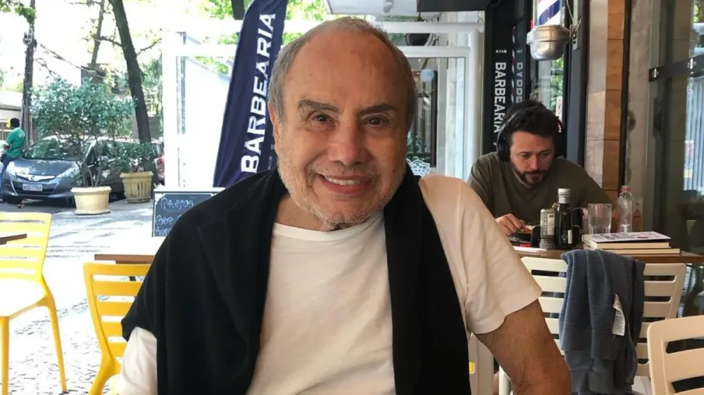 Stênio Garcia entra com notícia-crime contra ex-mulher e filhas por disputa de imóvel