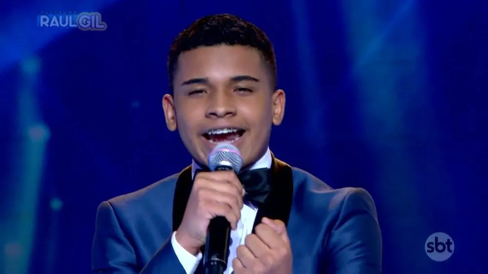 Cantor gospel revelado no Raul Gil, Kaiky Mello tem estado de saúde atualizado após ser entubado