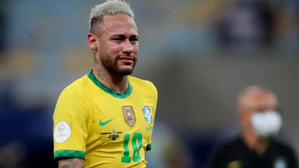 Pesquisa aponta que 47% dos brasileiros defendem convocação de Neymar e 45% é contra