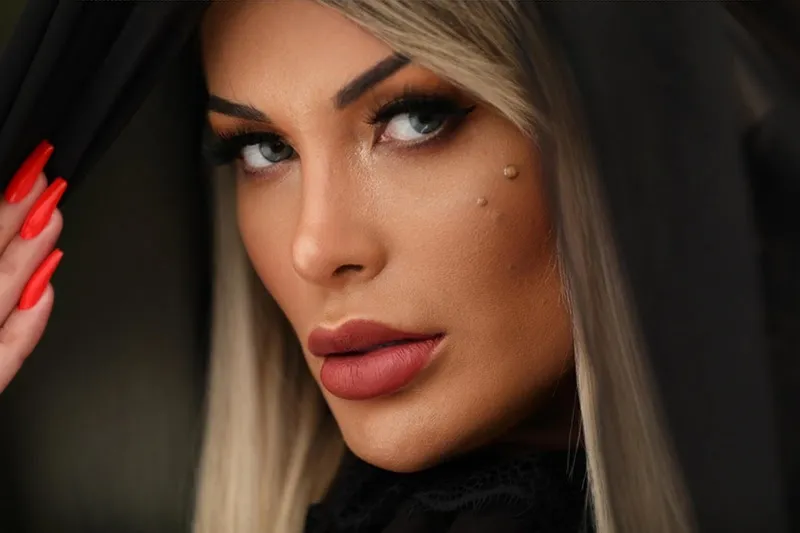 Andressa Urach lança EP de trap e critica relacionamentos tóxicos em letra: “Vivi amores que machucaram”