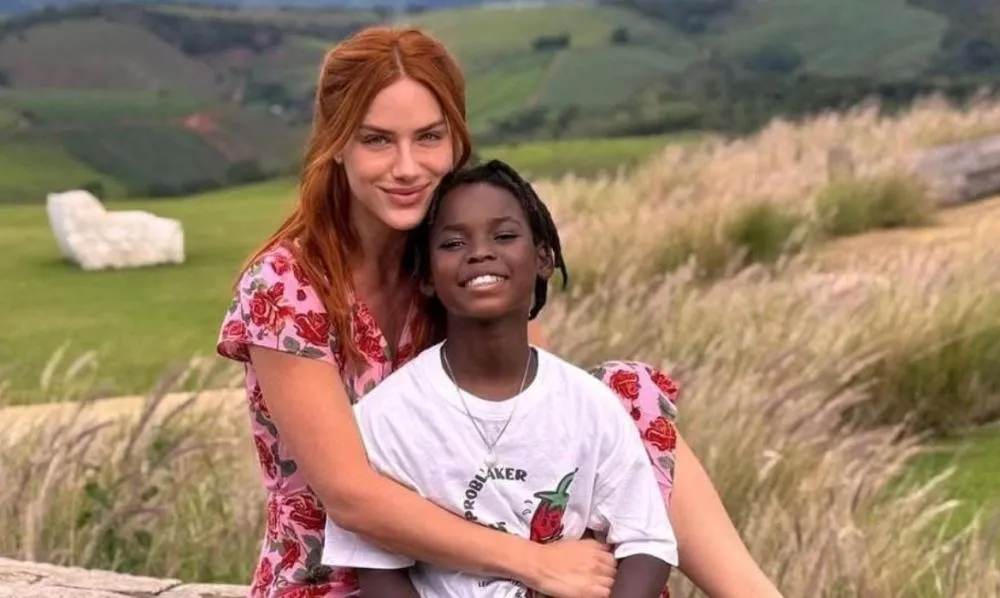 10 anos de Bless - Giovanna Ewbank se emociona em homenagem: “Meu maior presente”