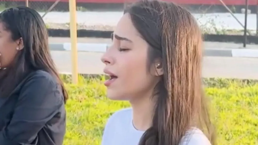 Culto com esposa de MC Ryan SP em frente ao presídio termina em confusão
