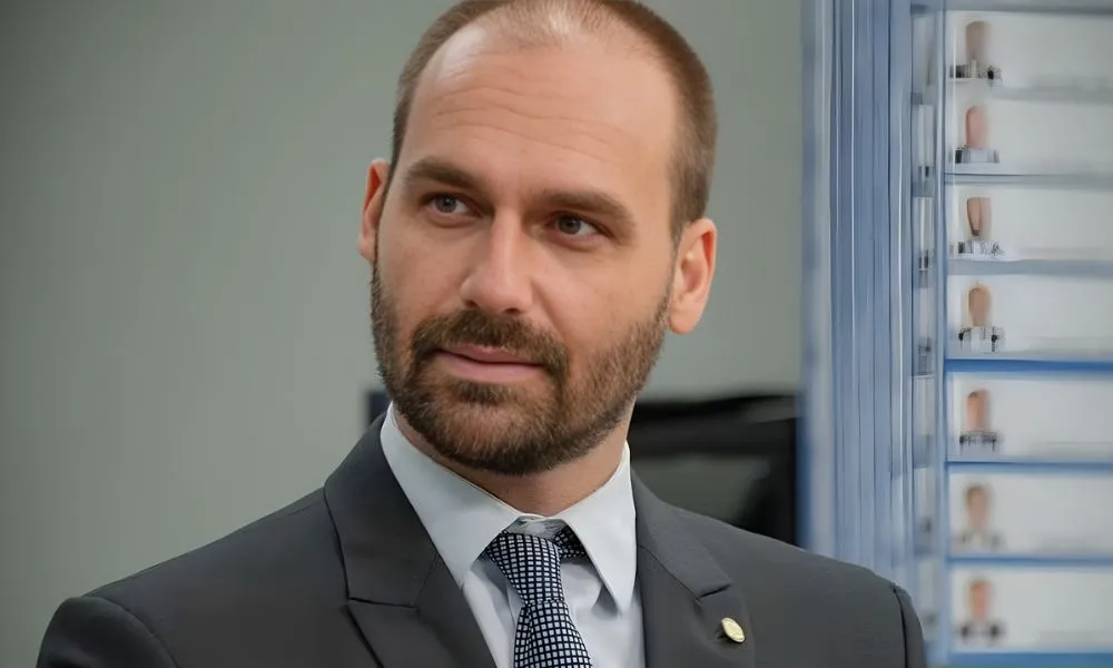 Eduardo Bolsonaro pode ser indicado como suplente ao Senado em SP