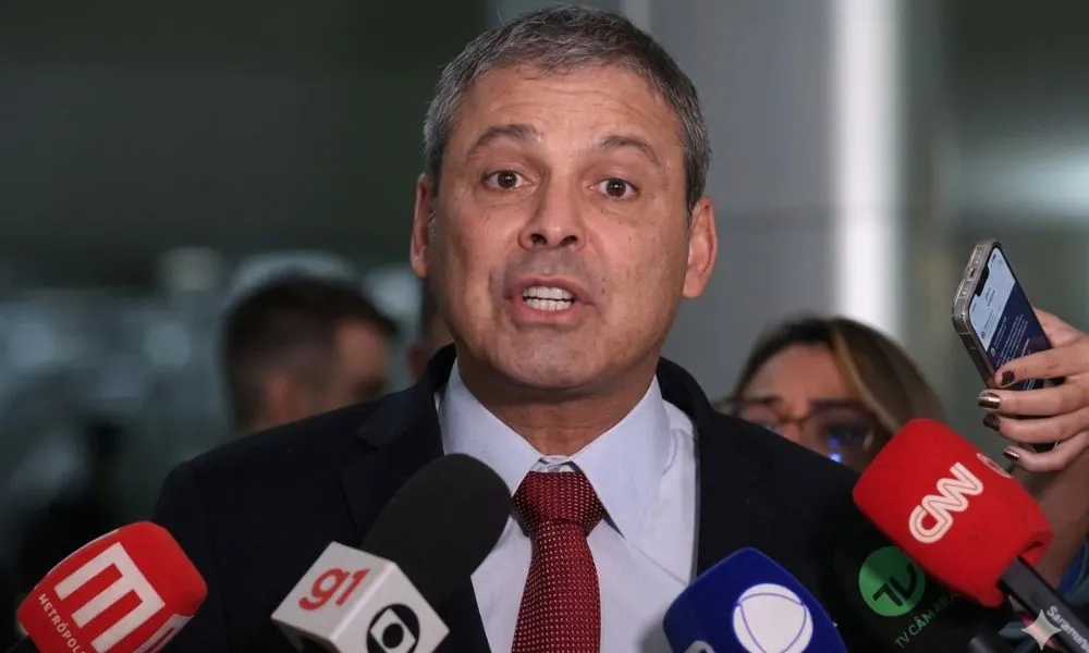 Líder do PT afirma que veto a Messias é 'acordo de impunidade' entre centrão e PL