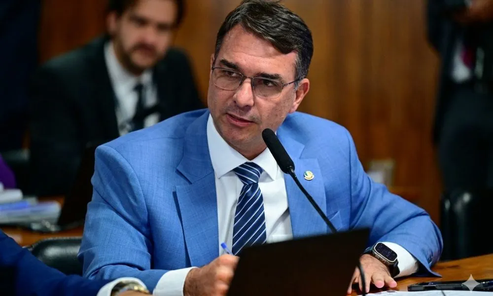 Flávio quebra o silêncio após derrota histórica de Messias no Senado: “Fim do governo Lula”