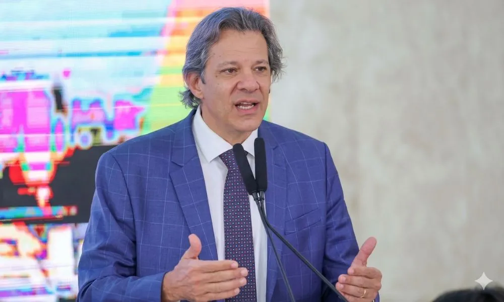 Haddad explica empates em pesquisas eleitorais: “lavagem cerebral coletiva”