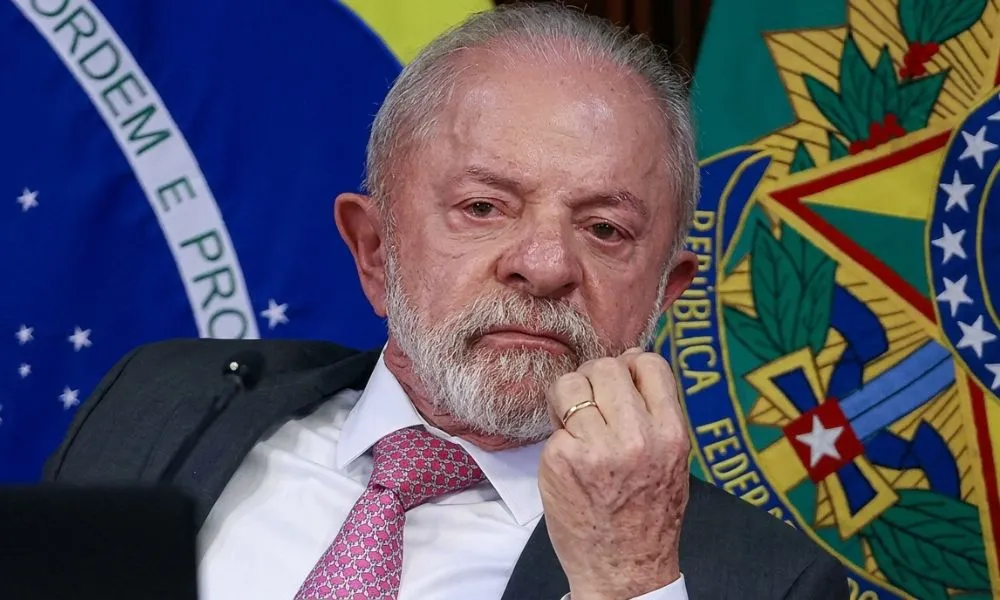 Preocupado, Lula reúne ministros após derrotas históricas no Congresso