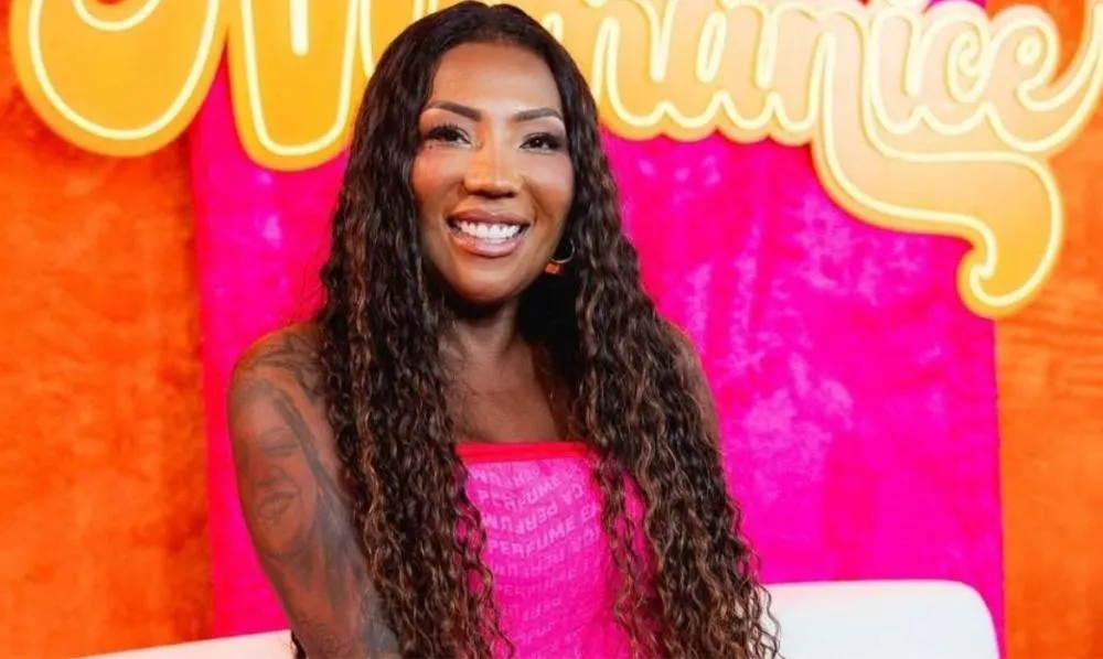 Mãe de Ludmilla “solta os cachorros” em comentário inconveniente sobre a primeira neta