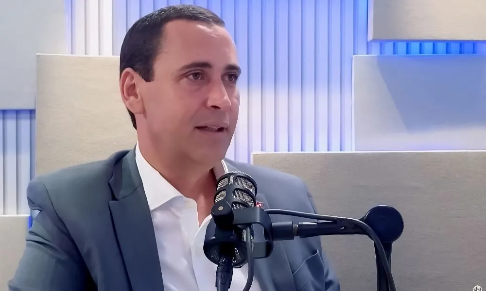 Secretário do PT detona candidatura de Flávio Bolsonaro: “Nunca trabalhou ou teve emprego”