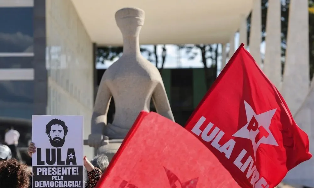 PT e outros partidos apresentam ação para derrubar Dosimetria no STF