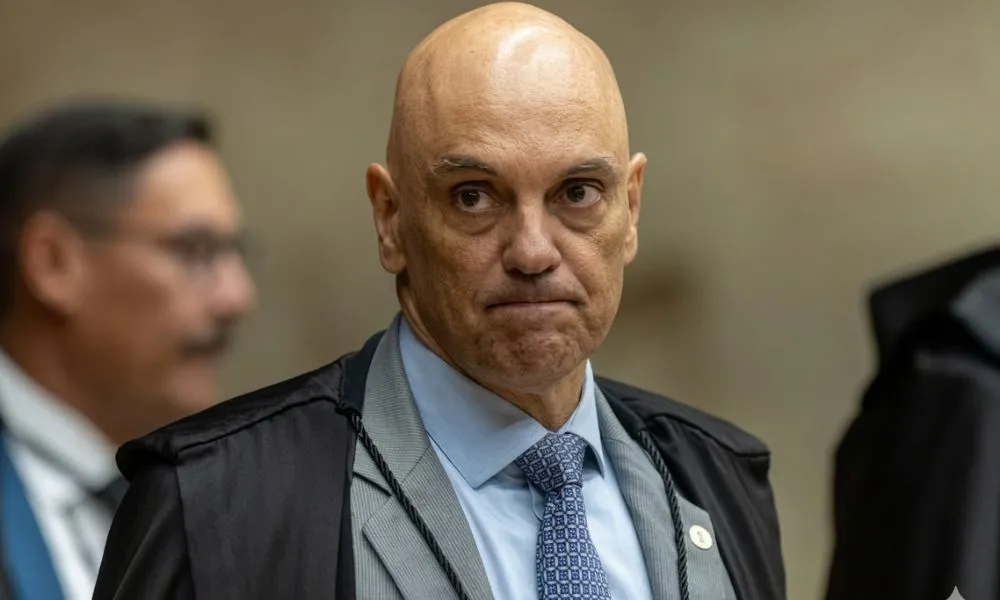 Oposição protocola novo impeachment contra Moraes no Senado após suspensão da Dosimetria
