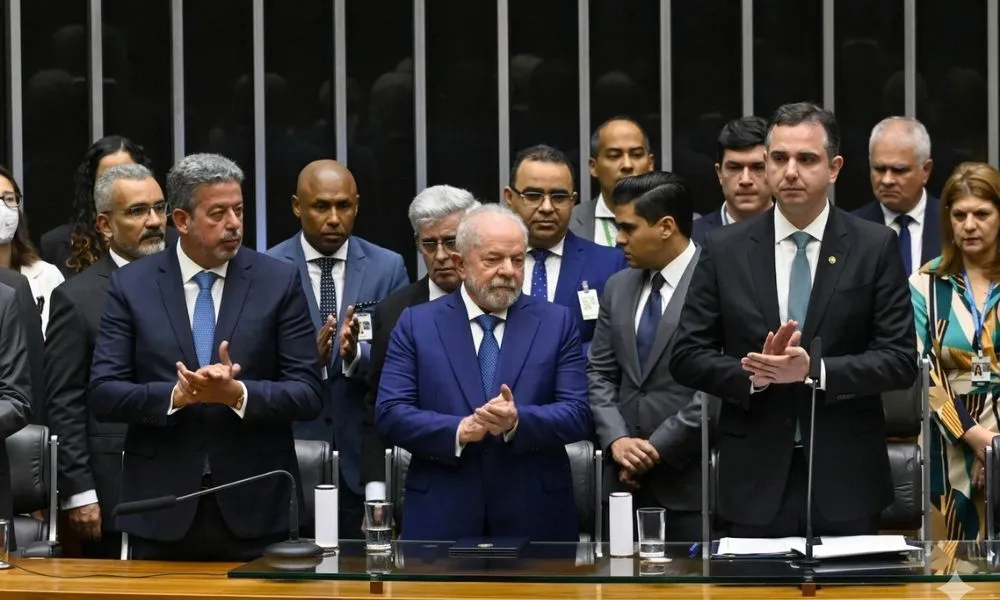 70% dos brasileiros veem relação de Lula x Congresso como de confronto