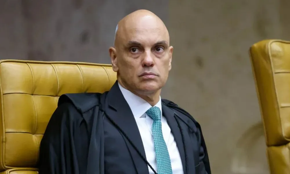 Moraes arquiva investigação sobre bagagens em voo com Hugo Motta e Ciro Nogueira