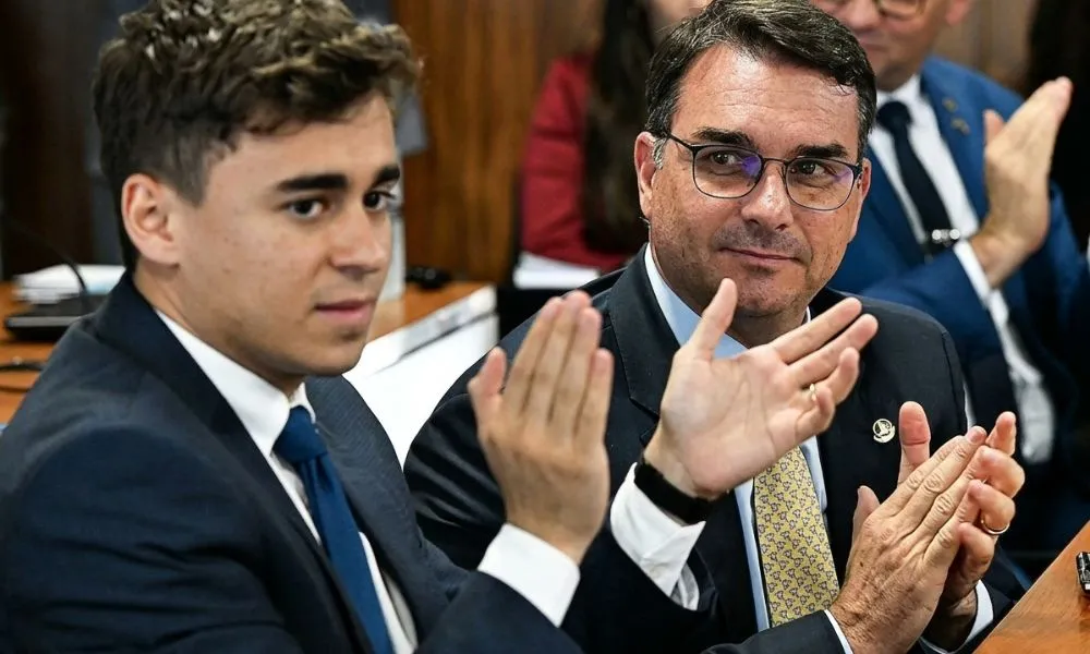 “Importante aproximação”, Nikolas elogia visita de Flávio Bolsonaro a Trump