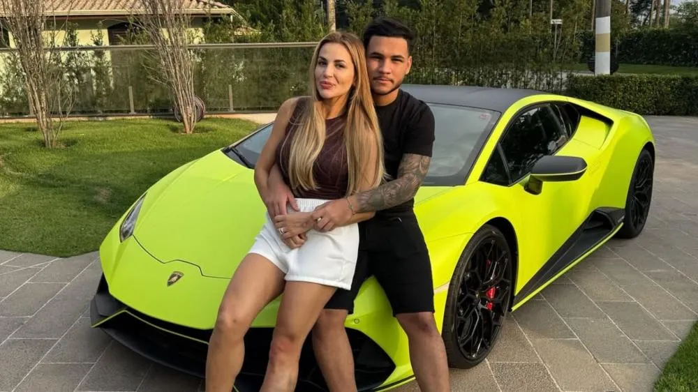 Filho de Deolane Bezerra dispara nas redes após ataques à irmã caçula: “Ódio e inveja”