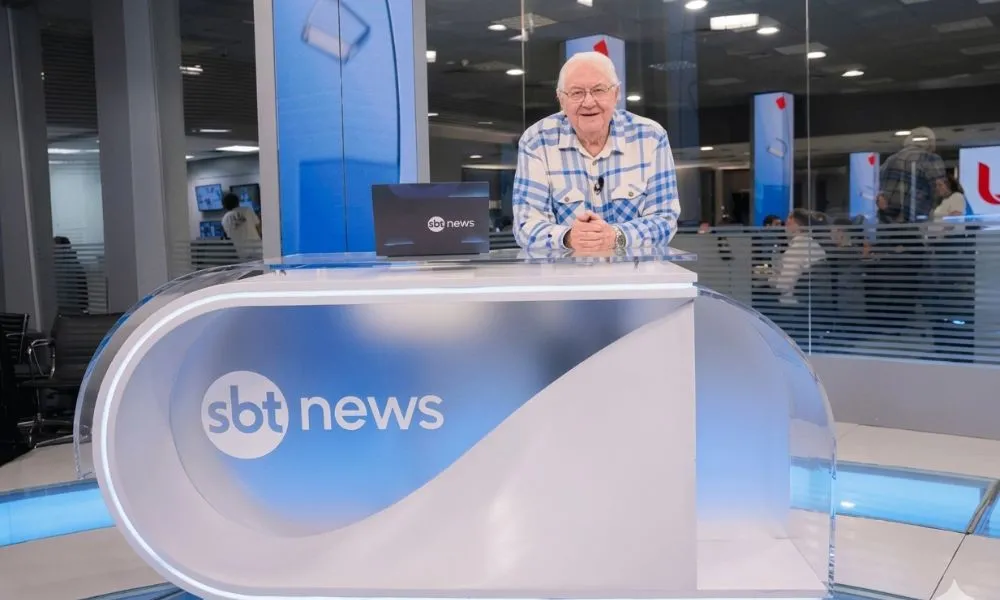 SBT News exibe chamada da estreia de Boris Casoy no noticiário