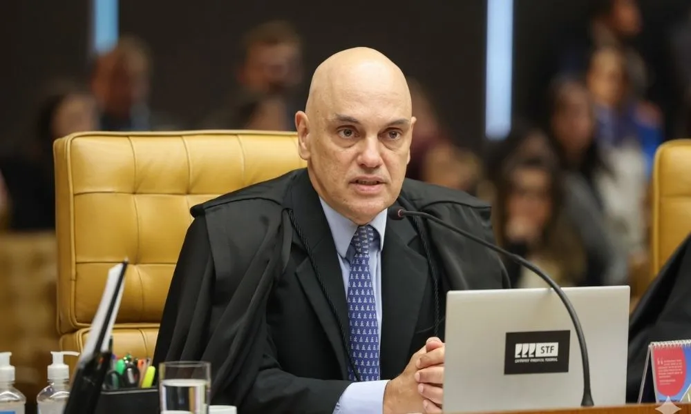 “Abuso criminoso da liberdade de expressão pode acabar com a democracia”, afirma Moraes