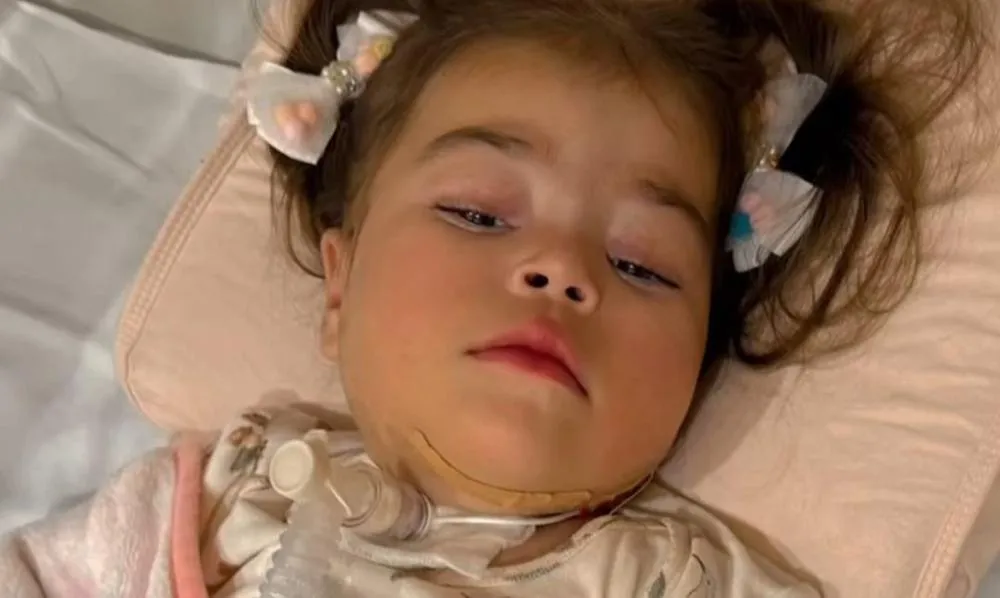 Juliano Cazarré fornece novas informações sobre o quadro de saúde de sua filha internada na UTI