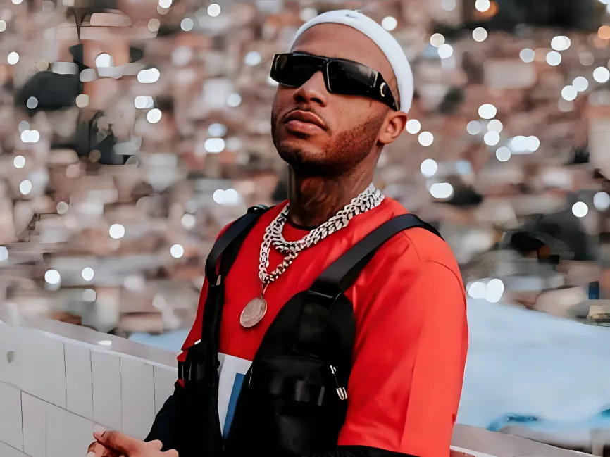 Rapper Orochi denuncia perseguição de stalker e revela prejuízo financeiro: “Quebrou meus carros”