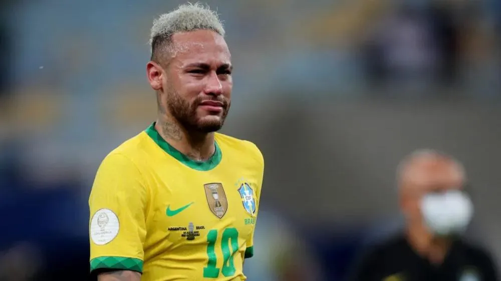 Neymar desabafa sobre críticas: “Fico triste de ver que existem pessoas que não gostam de mim”
