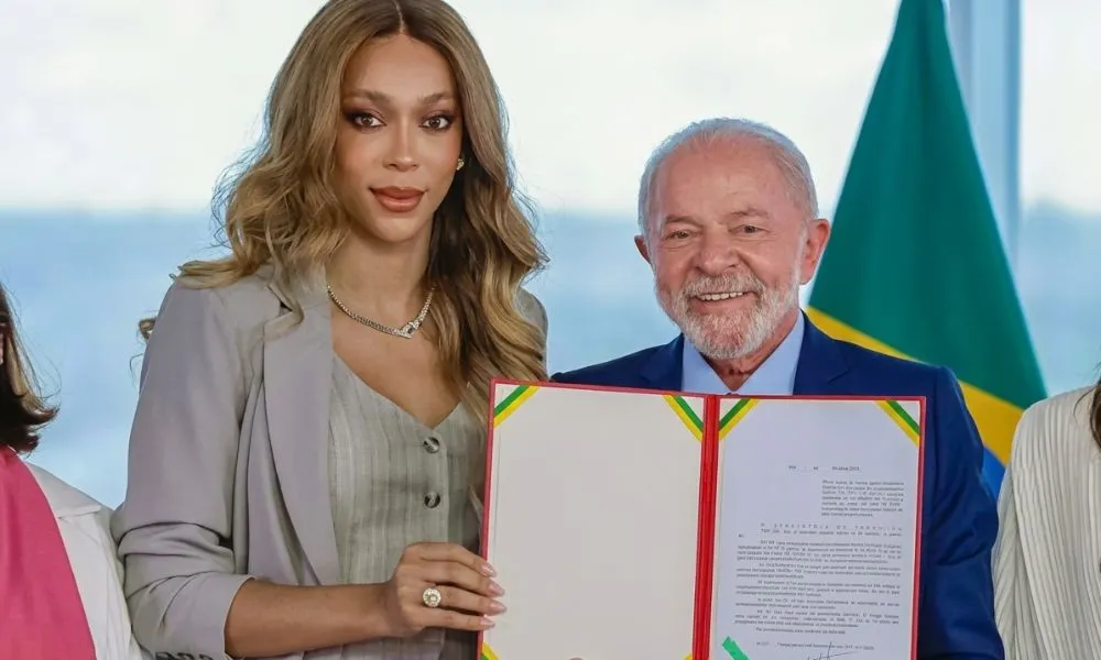 Preocupada, Erika Hilton aponta falta de carisma para sucessão de Lula na esquerda